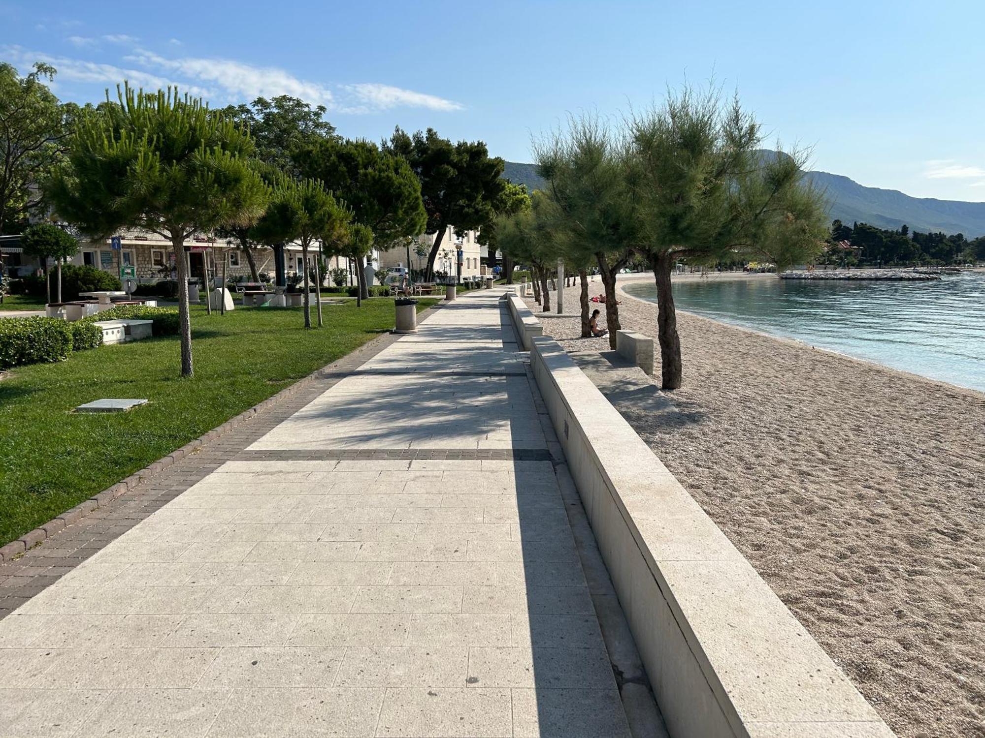 Apartment Blanca With Jacuzzi,Terase And Private Parking Kastela Exterior photo