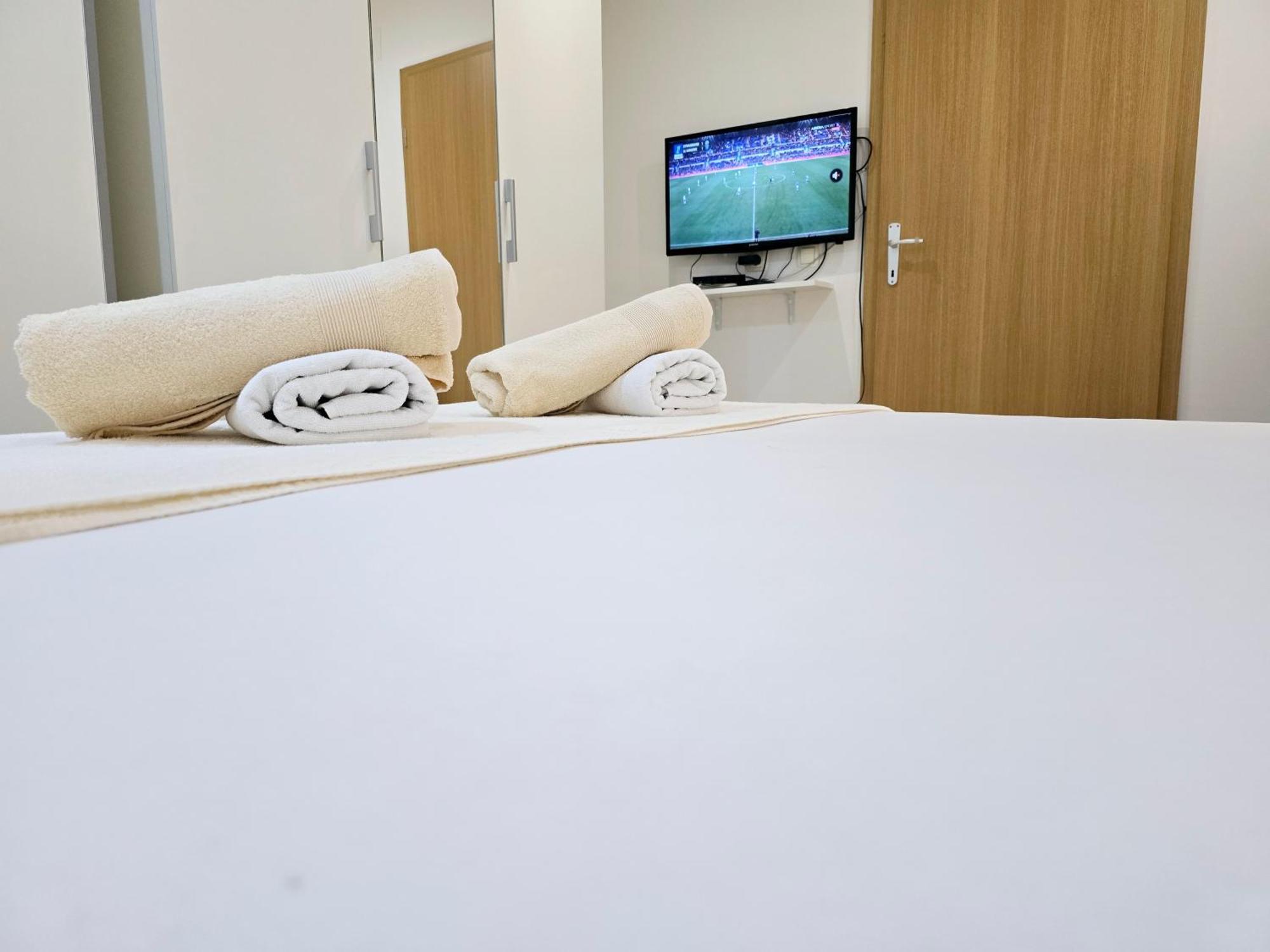 Apartment Blanca With Jacuzzi,Terase And Private Parking Kastela Exterior photo