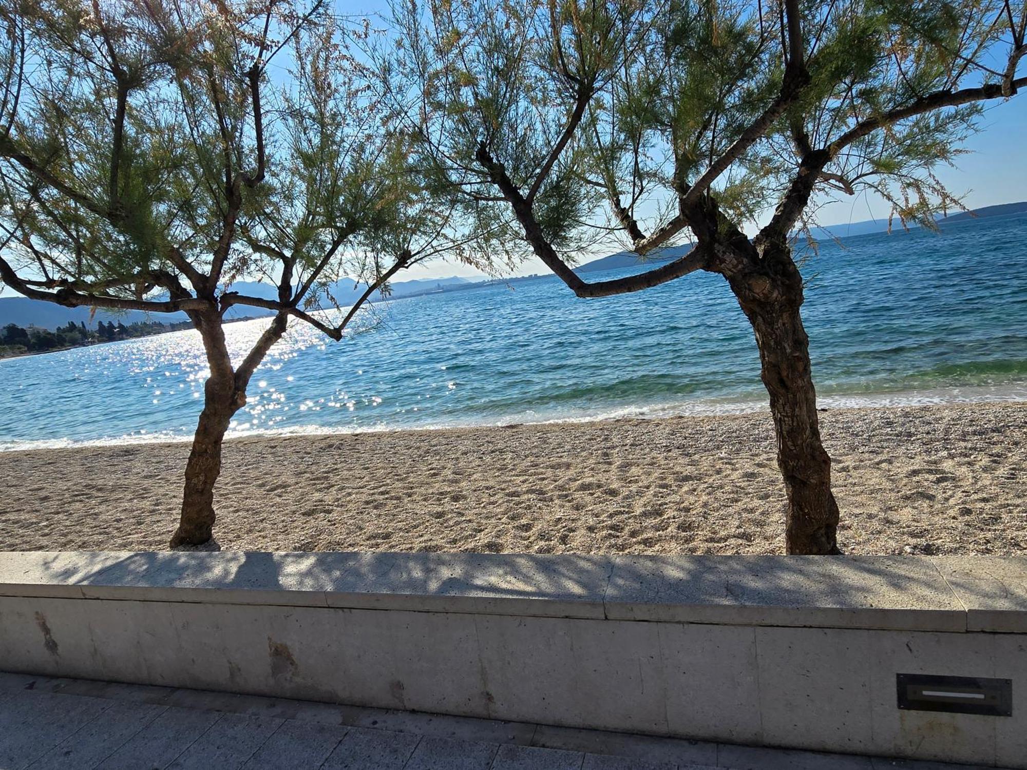 Apartment Blanca With Jacuzzi,Terase And Private Parking Kastela Exterior photo